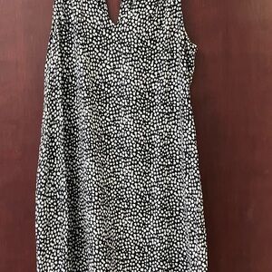 Old Navy Black/White/Gray Meduim Sleeveless Dress